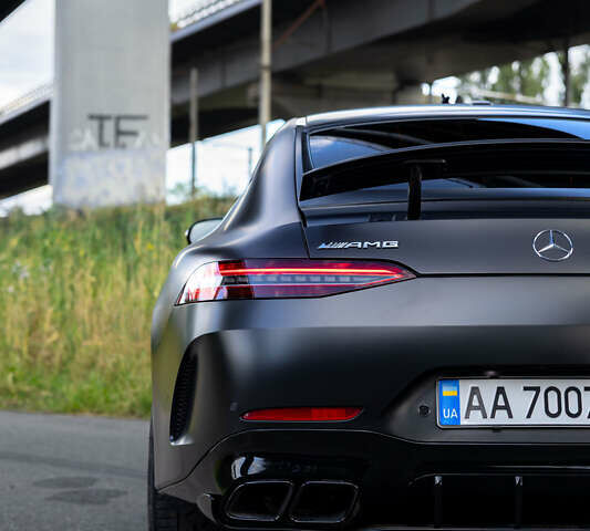 Черный Мерседес AMG GT 4-Door Coupe, объемом двигателя 3.98 л и пробегом 40 тыс. км за 118000 $, фото 11 на Automoto.ua