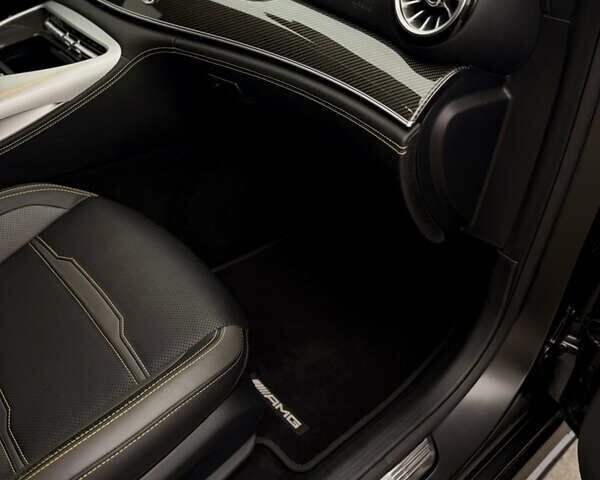 Черный Мерседес AMG GT 4-Door Coupe, объемом двигателя 3 л и пробегом 24 тыс. км за 104000 $, фото 6 на Automoto.ua