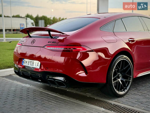 Красный Мерседес AMG GT 4-Door Coupe, объемом двигателя 4 л и пробегом 99 тыс. км за 90900 $, фото 6 на Automoto.ua