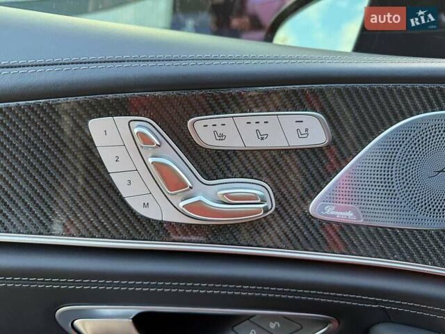 Красный Мерседес AMG GT 4-Door Coupe, объемом двигателя 3.98 л и пробегом 105 тыс. км за 94990 $, фото 16 на Automoto.ua