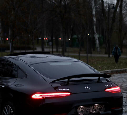 Серый Мерседес AMG GT 4-Door Coupe, объемом двигателя 3 л и пробегом 103 тыс. км за 69000 $, фото 5 на Automoto.ua