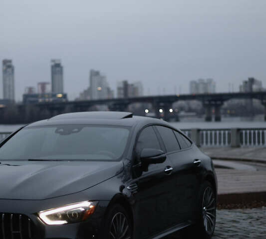 Серый Мерседес AMG GT 4-Door Coupe, объемом двигателя 3 л и пробегом 103 тыс. км за 69000 $, фото 1 на Automoto.ua