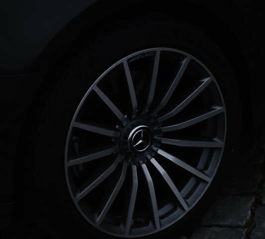 Серый Мерседес AMG GT 4-Door Coupe, объемом двигателя 3 л и пробегом 103 тыс. км за 69000 $, фото 10 на Automoto.ua