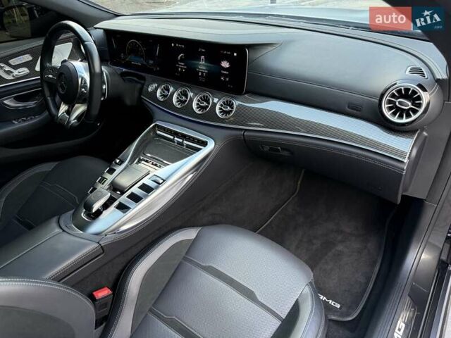 Серый Мерседес AMG GT 4-Door Coupe, объемом двигателя 3 л и пробегом 69 тыс. км за 85000 $, фото 27 на Automoto.ua