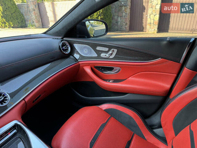 Серый Мерседес AMG GT 4-Door Coupe, объемом двигателя 3 л и пробегом 95 тыс. км за 83999 $, фото 65 на Automoto.ua