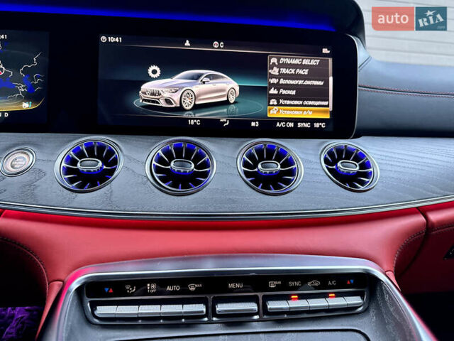 Серый Мерседес AMG GT 4-Door Coupe, объемом двигателя 0 л и пробегом 60 тыс. км за 93900 $, фото 44 на Automoto.ua