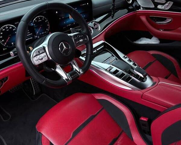 Серый Мерседес AMG GT 4-Door Coupe, объемом двигателя 3 л и пробегом 59 тыс. км за 88999 $, фото 9 на Automoto.ua