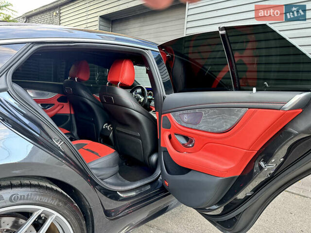 Серый Мерседес AMG GT 4-Door Coupe, объемом двигателя 0 л и пробегом 60 тыс. км за 93900 $, фото 37 на Automoto.ua