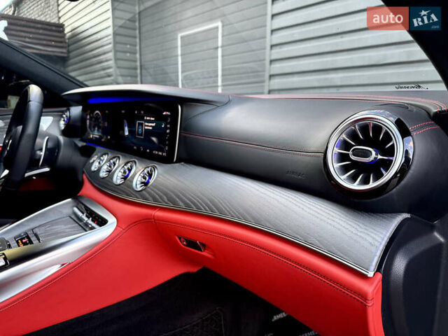 Серый Мерседес AMG GT 4-Door Coupe, объемом двигателя 0 л и пробегом 60 тыс. км за 93900 $, фото 29 на Automoto.ua