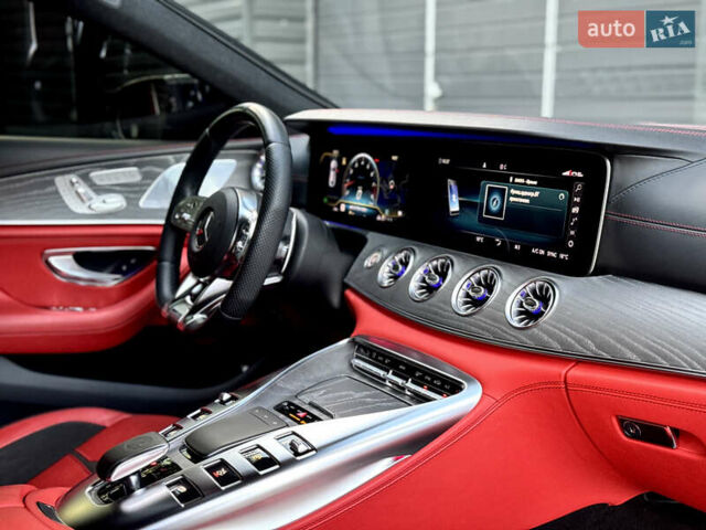 Серый Мерседес AMG GT 4-Door Coupe, объемом двигателя 0 л и пробегом 60 тыс. км за 93900 $, фото 28 на Automoto.ua