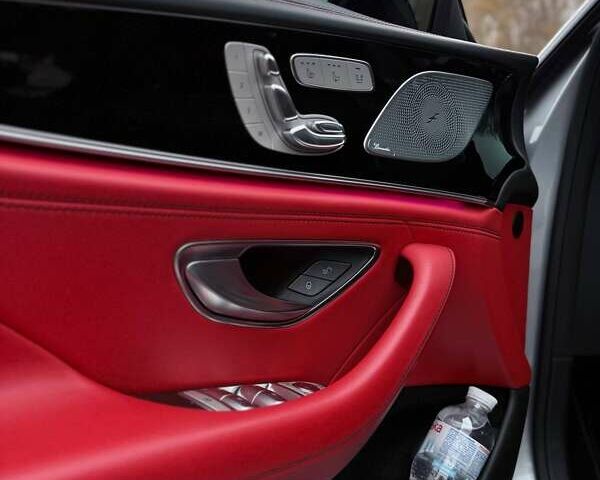 Серый Мерседес AMG GT 4-Door Coupe, объемом двигателя 3 л и пробегом 59 тыс. км за 88999 $, фото 10 на Automoto.ua