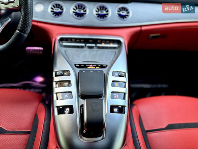 Серый Мерседес AMG GT 4-Door Coupe, объемом двигателя 0 л и пробегом 60 тыс. км за 93900 $, фото 30 на Automoto.ua