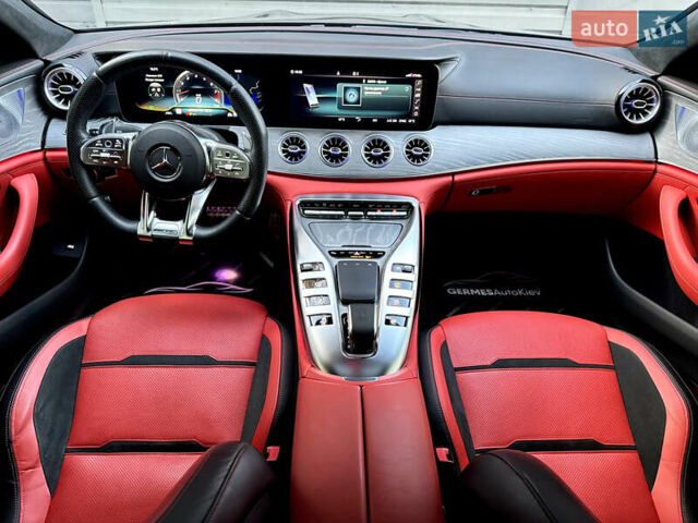 Серый Мерседес AMG GT 4-Door Coupe, объемом двигателя 0 л и пробегом 60 тыс. км за 93900 $, фото 16 на Automoto.ua