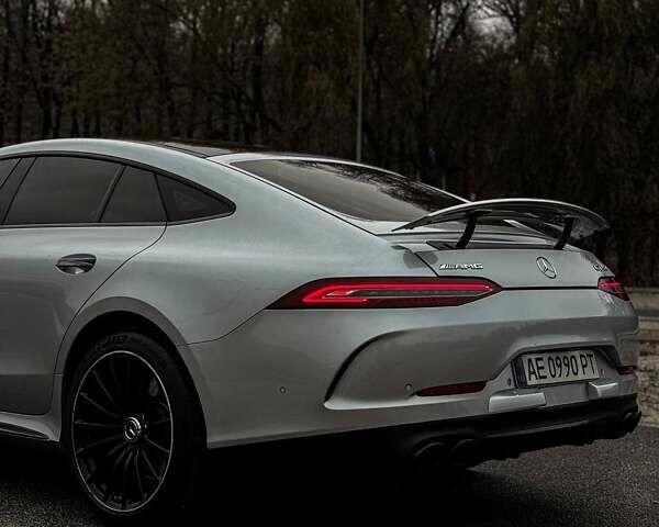Серый Мерседес AMG GT 4-Door Coupe, объемом двигателя 3 л и пробегом 59 тыс. км за 88999 $, фото 2 на Automoto.ua