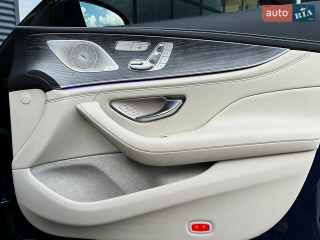 Синий Мерседес AMG GT 4-Door Coupe, объемом двигателя 3 л и пробегом 29 тыс. км за 93999 $, фото 33 на Automoto.ua