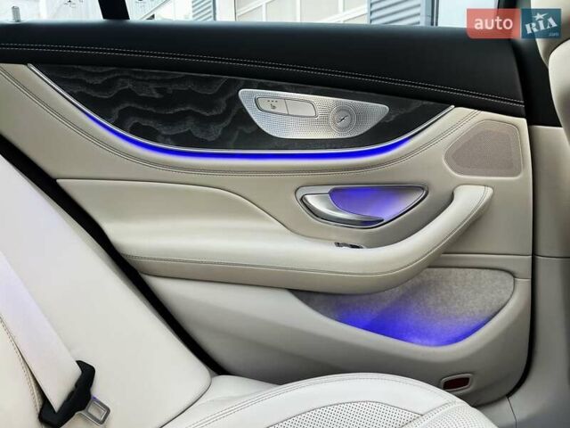 Синий Мерседес AMG GT 4-Door Coupe, объемом двигателя 3 л и пробегом 29 тыс. км за 93999 $, фото 38 на Automoto.ua