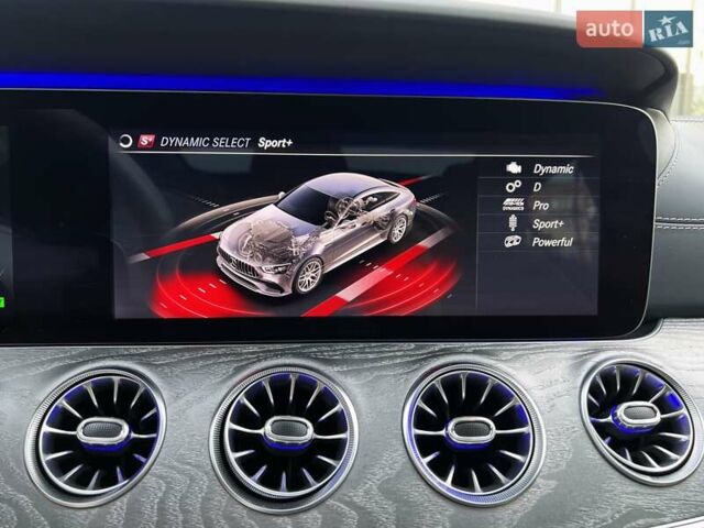 Синий Мерседес AMG GT 4-Door Coupe, объемом двигателя 3 л и пробегом 29 тыс. км за 93999 $, фото 50 на Automoto.ua