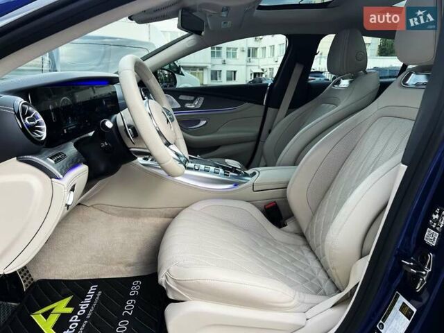 Синий Мерседес AMG GT 4-Door Coupe, объемом двигателя 3 л и пробегом 29 тыс. км за 93999 $, фото 27 на Automoto.ua