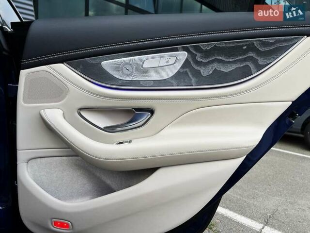 Синий Мерседес AMG GT 4-Door Coupe, объемом двигателя 3 л и пробегом 29 тыс. км за 93999 $, фото 31 на Automoto.ua