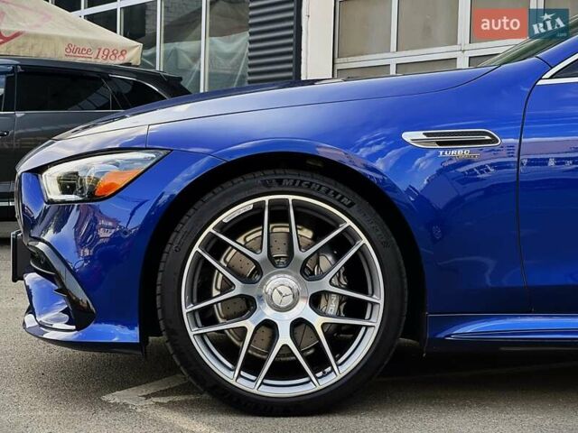 Синий Мерседес AMG GT 4-Door Coupe, объемом двигателя 3 л и пробегом 29 тыс. км за 94999 $, фото 12 на Automoto.ua