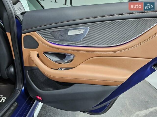 Синий Мерседес AMG GT 4-Door Coupe, объемом двигателя 4 л и пробегом 23 тыс. км за 177777 $, фото 16 на Automoto.ua