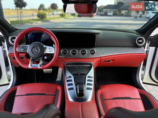 Зеленый Мерседес AMG GT 4-Door Coupe, объемом двигателя 4 л и пробегом 69 тыс. км за 92000 $, фото 31 на Automoto.ua