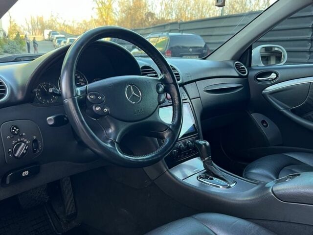 Белый Мерседес CLK-Class, объемом двигателя 2.6 л и пробегом 241 тыс. км за 5899 $, фото 15 на Automoto.ua
