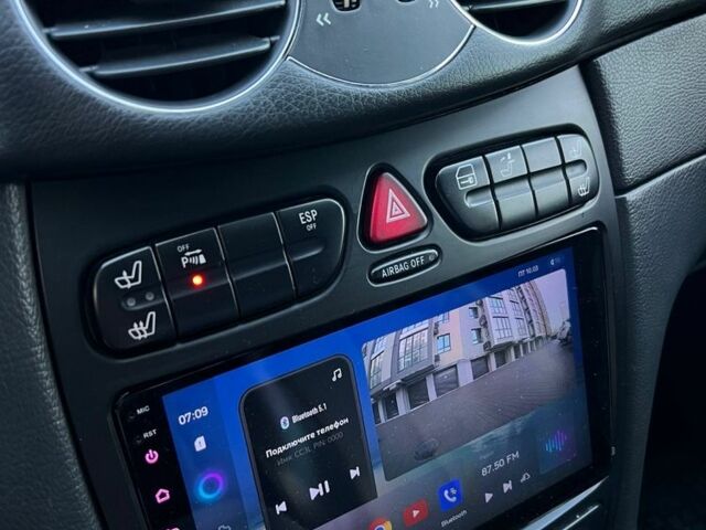 Белый Мерседес CLK-Class, объемом двигателя 2.6 л и пробегом 241 тыс. км за 5899 $, фото 17 на Automoto.ua