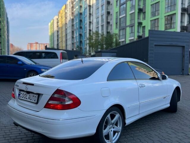 Белый Мерседес CLK-Class, объемом двигателя 2.6 л и пробегом 241 тыс. км за 5899 $, фото 6 на Automoto.ua