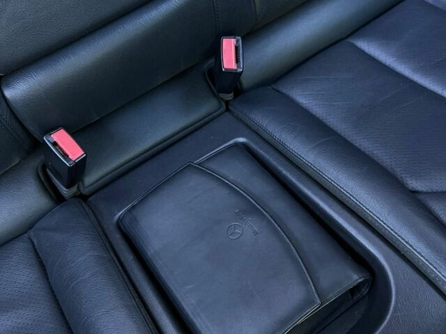 Белый Мерседес CLK-Class, объемом двигателя 2.6 л и пробегом 241 тыс. км за 5899 $, фото 22 на Automoto.ua