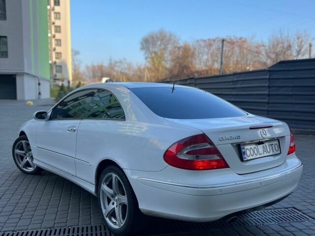 Белый Мерседес CLK-Class, объемом двигателя 2.6 л и пробегом 241 тыс. км за 5899 $, фото 4 на Automoto.ua