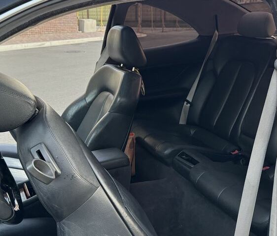 Черный Мерседес CLK-Class, объемом двигателя 3.2 л и пробегом 338 тыс. км за 8500 $, фото 14 на Automoto.ua