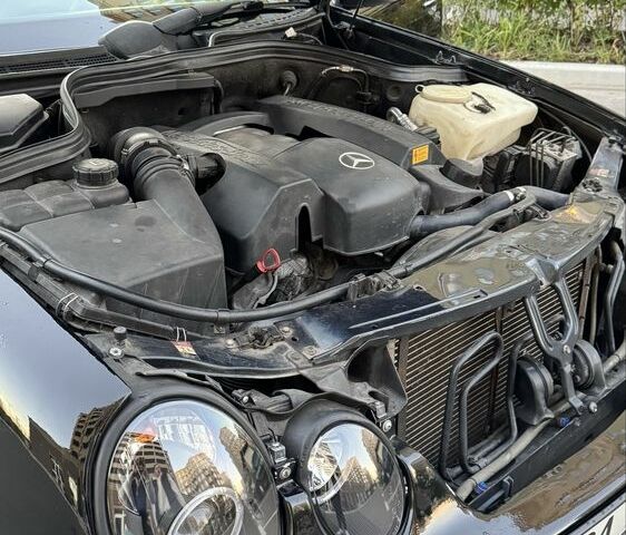 Черный Мерседес CLK-Class, объемом двигателя 3.2 л и пробегом 338 тыс. км за 8500 $, фото 20 на Automoto.ua