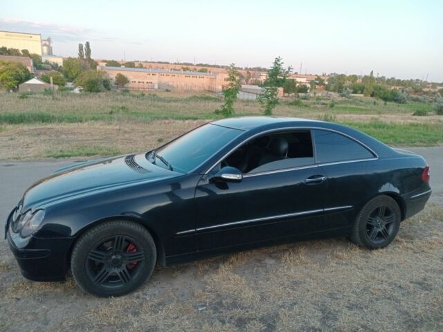 Черный Мерседес CLK-Class, объемом двигателя 2.7 л и пробегом 500 тыс. км за 7000 $, фото 12 на Automoto.ua
