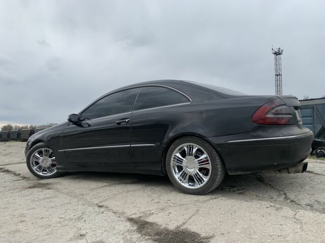 Чорний Мерседес CLK-Class, об'ємом двигуна 2.7 л та пробігом 370 тис. км за 4200 $, фото 5 на Automoto.ua