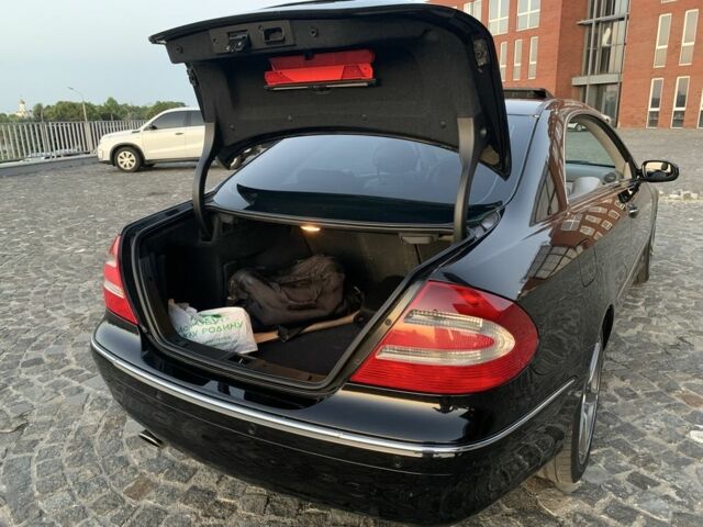 Черный Мерседес CLK-Class, объемом двигателя 1.8 л и пробегом 197 тыс. км за 7300 $, фото 18 на Automoto.ua