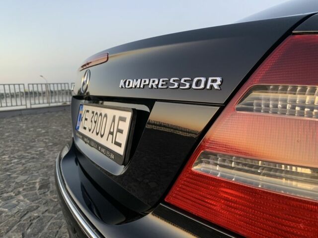 Черный Мерседес CLK-Class, объемом двигателя 1.8 л и пробегом 197 тыс. км за 7300 $, фото 17 на Automoto.ua