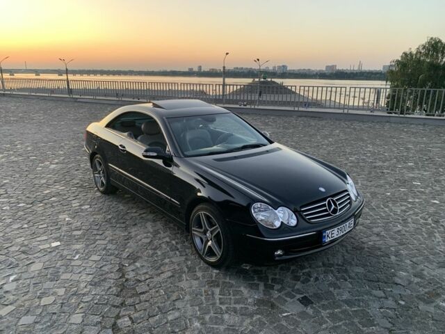 Черный Мерседес CLK-Class, объемом двигателя 1.8 л и пробегом 197 тыс. км за 7300 $, фото 1 на Automoto.ua