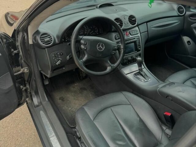 Черный Мерседес CLK-Class, объемом двигателя 0 л и пробегом 270 тыс. км за 3700 $, фото 6 на Automoto.ua