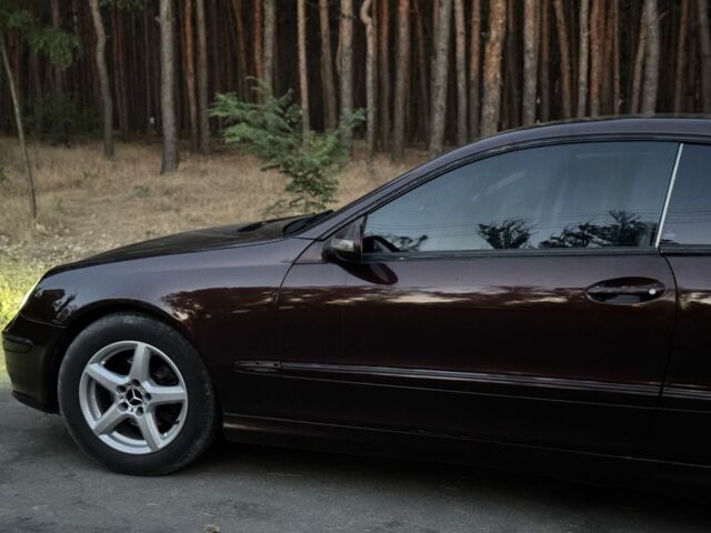 Коричневый Мерседес CLK-Class, объемом двигателя 1.8 л и пробегом 190 тыс. км за 6120 $, фото 1 на Automoto.ua