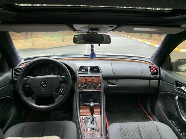 Сірий Мерседес CLK-Class, об'ємом двигуна 2 л та пробігом 350 тис. км за 3200 $, фото 20 на Automoto.ua