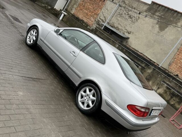 Серый Мерседес CLK-Class, объемом двигателя 2 л и пробегом 350 тыс. км за 2650 $, фото 10 на Automoto.ua