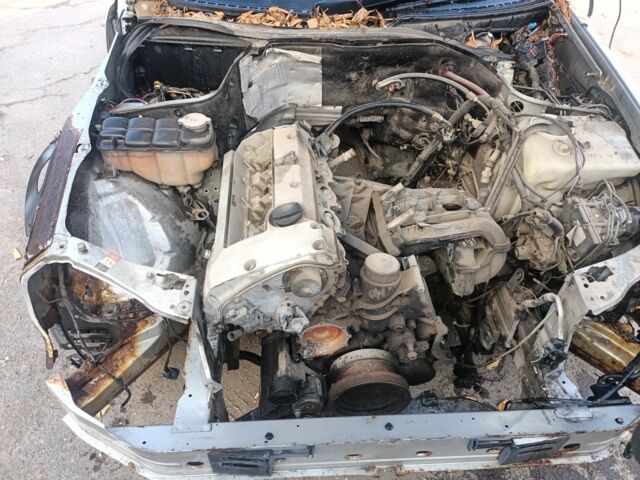 Сірий Мерседес CLK-Class, об'ємом двигуна 0 л та пробігом 1 тис. км за 350 $, фото 2 на Automoto.ua