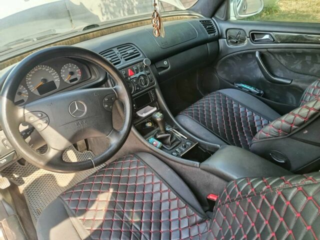 Серый Мерседес CLK-Class, объемом двигателя 2.3 л и пробегом 290 тыс. км за 2800 $, фото 6 на Automoto.ua