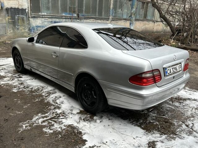 Сірий Мерседес CLK-Class, об'ємом двигуна 2 л та пробігом 330 тис. км за 4500 $, фото 1 на Automoto.ua