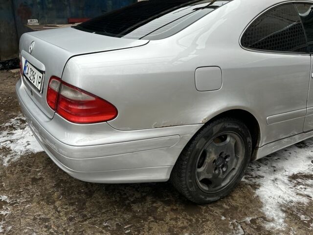 Сірий Мерседес CLK-Class, об'ємом двигуна 2 л та пробігом 330 тис. км за 4500 $, фото 6 на Automoto.ua