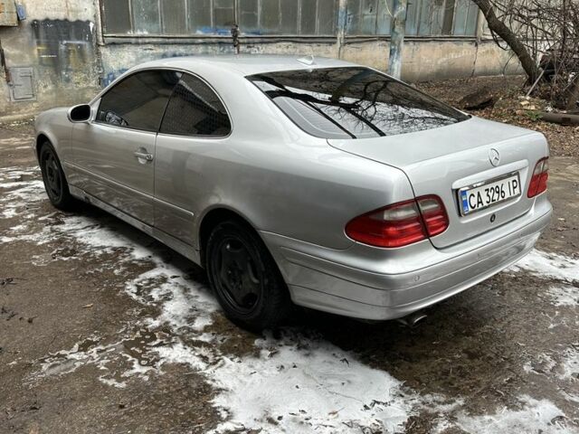 Сірий Мерседес CLK-Class, об'ємом двигуна 2 л та пробігом 330 тис. км за 4500 $, фото 8 на Automoto.ua