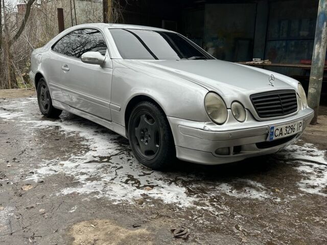 Сірий Мерседес CLK-Class, об'ємом двигуна 2 л та пробігом 330 тис. км за 4500 $, фото 11 на Automoto.ua