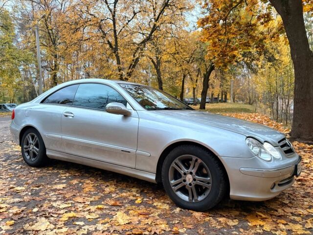 Серый Мерседес CLK-Class, объемом двигателя 3.2 л и пробегом 294 тыс. км за 7800 $, фото 1 на Automoto.ua