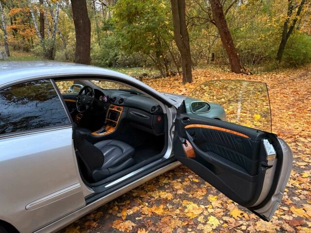 Серый Мерседес CLK-Class, объемом двигателя 3.2 л и пробегом 294 тыс. км за 7800 $, фото 21 на Automoto.ua